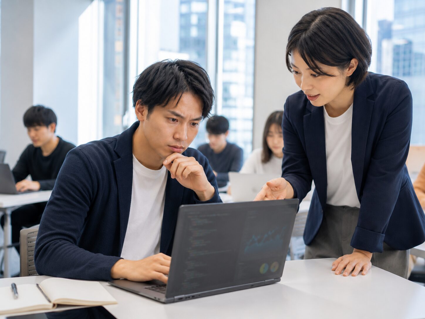 コードのエラーやAI活用方法を講師に質問する社会人